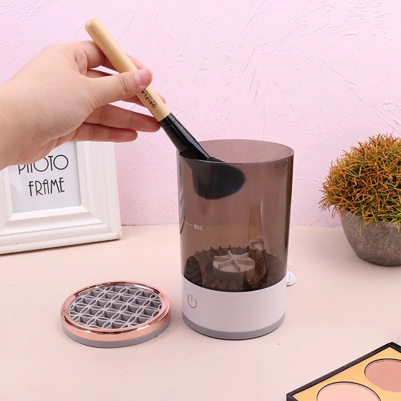 Makeup Brush Cleaner - Milo Hub 56
